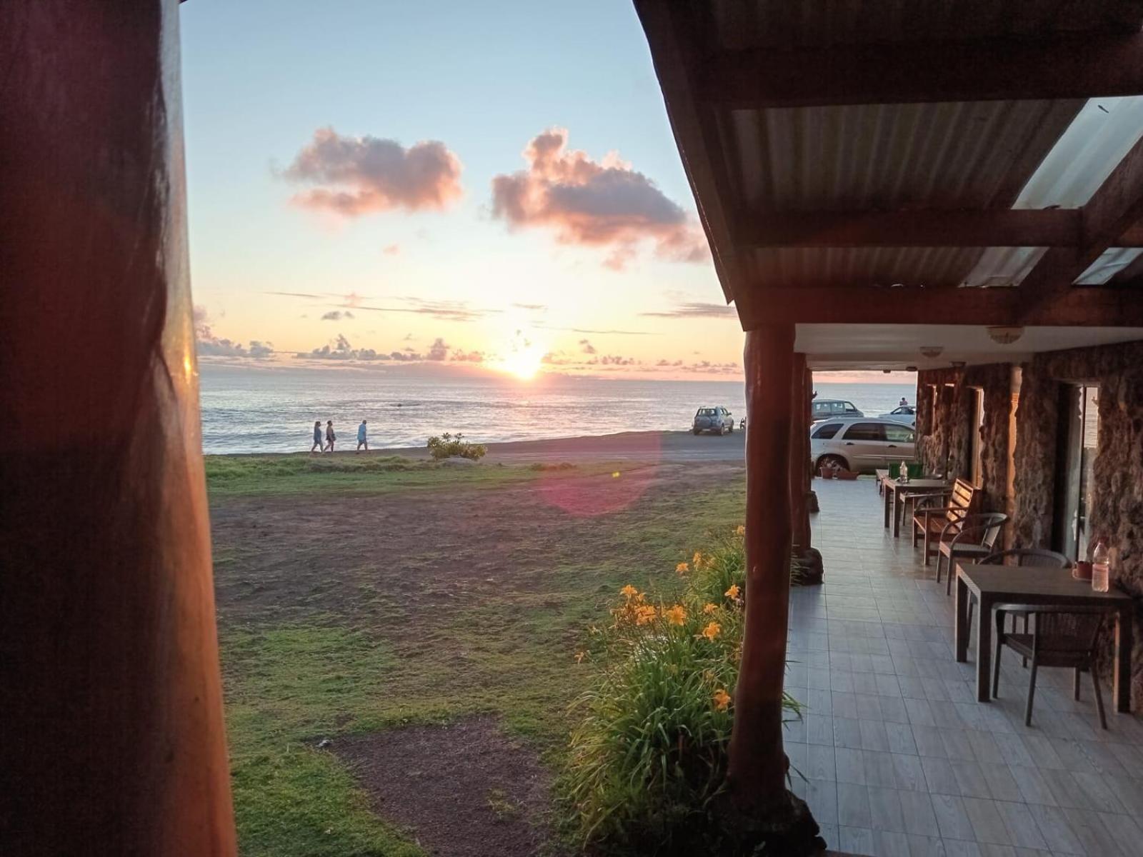 Cabanas & Hostal Tojika Hanga Roa Extérieur photo