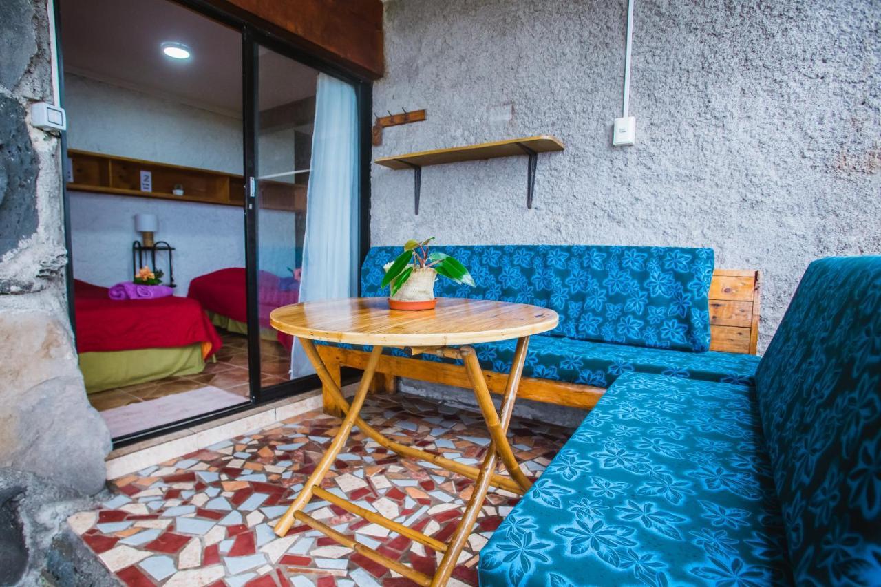 Cabanas & Hostal Tojika Hanga Roa Extérieur photo